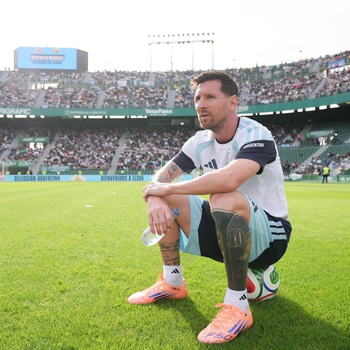 Messi volvió a emocionar: el mensaje del capitán tras el entrenamiento en España thumbnail