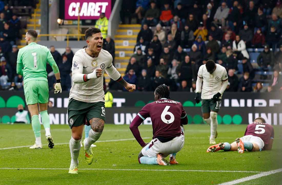Enzo Fernández marcó en el triunfo del Chelsea y el equipo quedó a tiro de la cima thumbnail