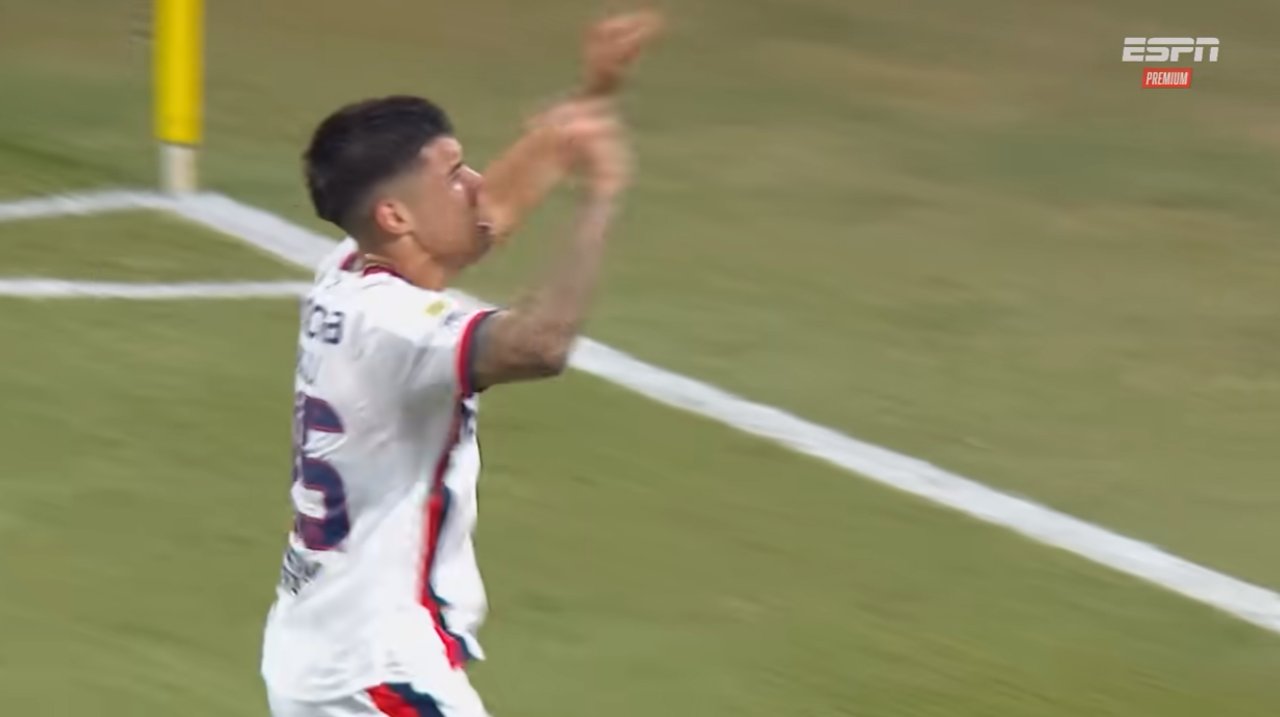 San Lorenzo cayó 2-1 con Central Córdoba y denuncia arbitraje polémico de Nazareno Arasa thumbnail
