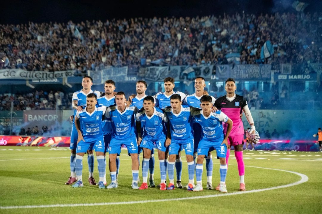 Estudiantes de Río Cuarto busca el histórico ascenso a Primera ante Madryn thumbnail