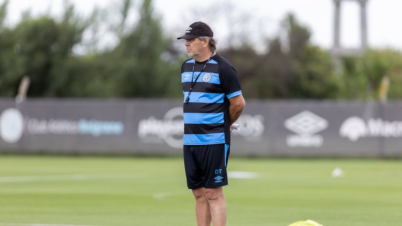 Zielinski arma el Belgrano 2026: blindaje a los pibes y escoba para cuatro thumbnail