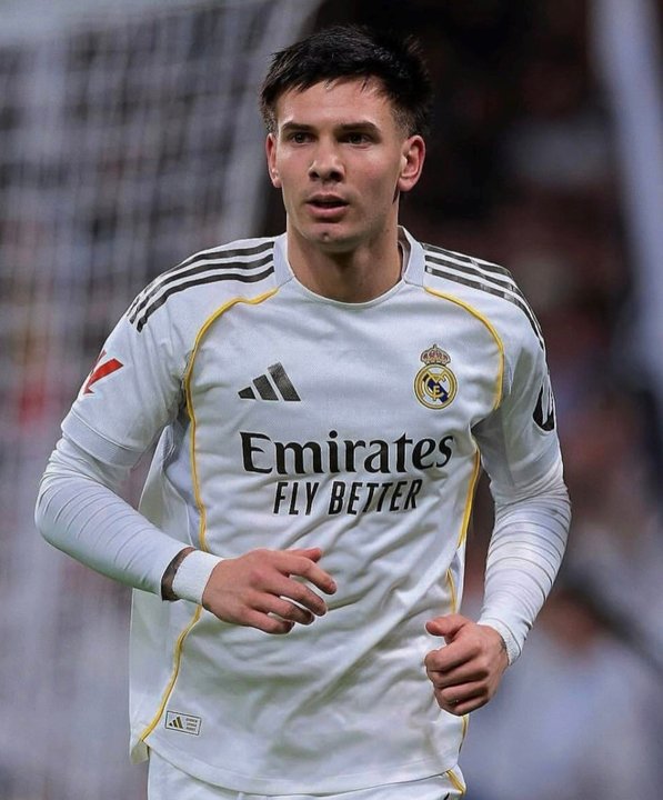 La prensa española fue tajante con Mastantuono tras el clásico thumbnail