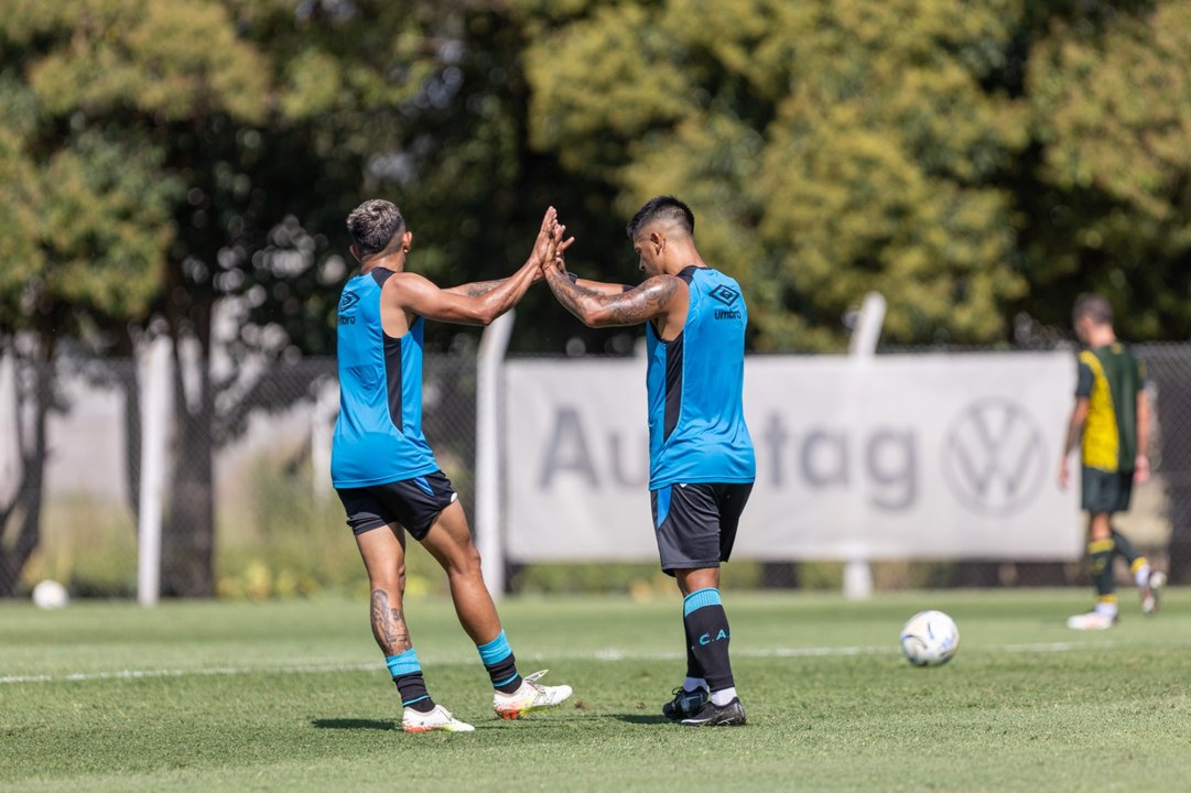 Buenas actuaciones de Uvita Fernández y Passerini en los amistosos de Belgrano thumbnail