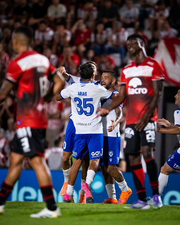 Instituto cayó ante Vélez en Alta Córdoba thumbnail