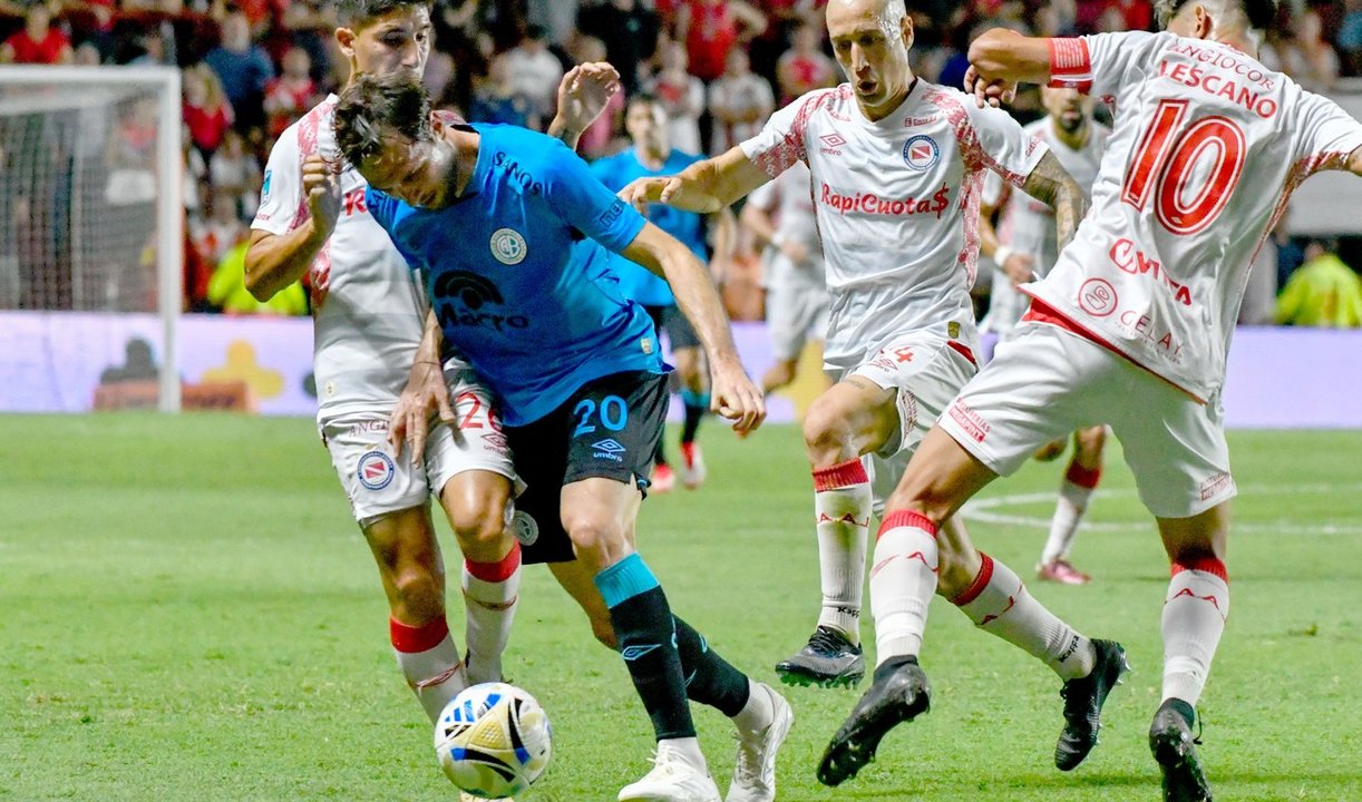 El Pirata y el Bicho igularon 0 a 0 en el Diego Armando Maradona thumbnail