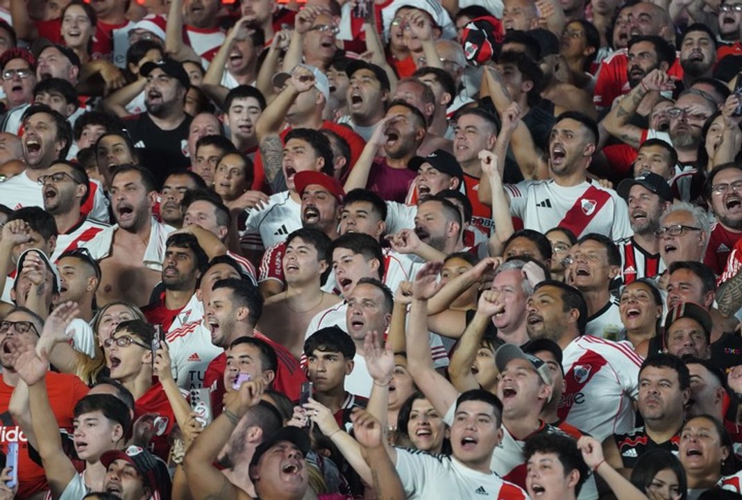 Papelón Monumental: Tigre humilló a un River sin alma y el Monumental estalló thumbnail