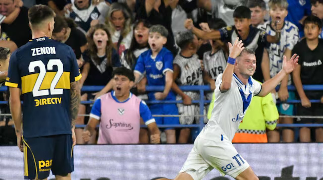 Vélez fue contundente en el segundo tiempo, le ganó 2-1 a Boca y es líder de su zona en el Torneo Apertura 2026 thumbnail