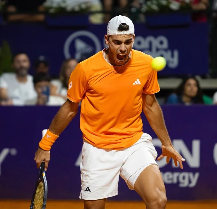 Cerúndolo: del dominio absoluto al suspenso en el Argentina Open thumbnail