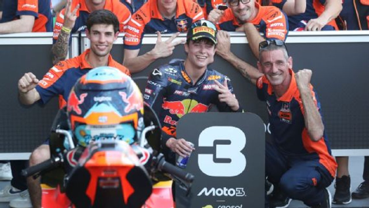 Valentín Perrone: una remontada épica para subir al podio en el GP de Tailandia thumbnail