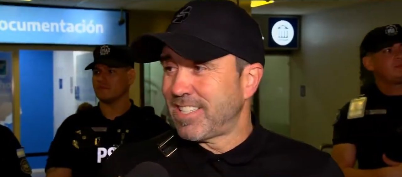 Chacho Coudet llegó a la Argentina y asume en River thumbnail