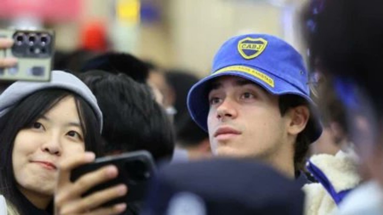 Franco Colapinto ya está en China y volvió a mostrar su fanatismo por Boca thumbnail