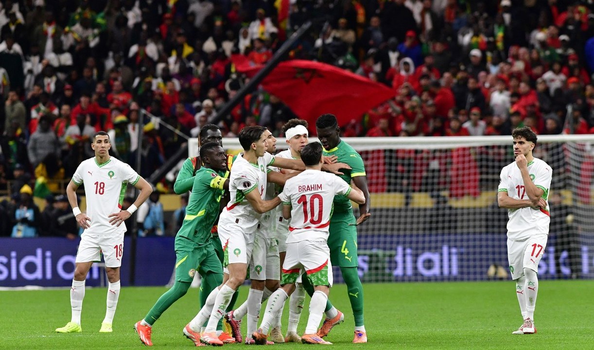 Escándalo histórico: Por qué Senegal perdió el título en el escritorio? thumbnail