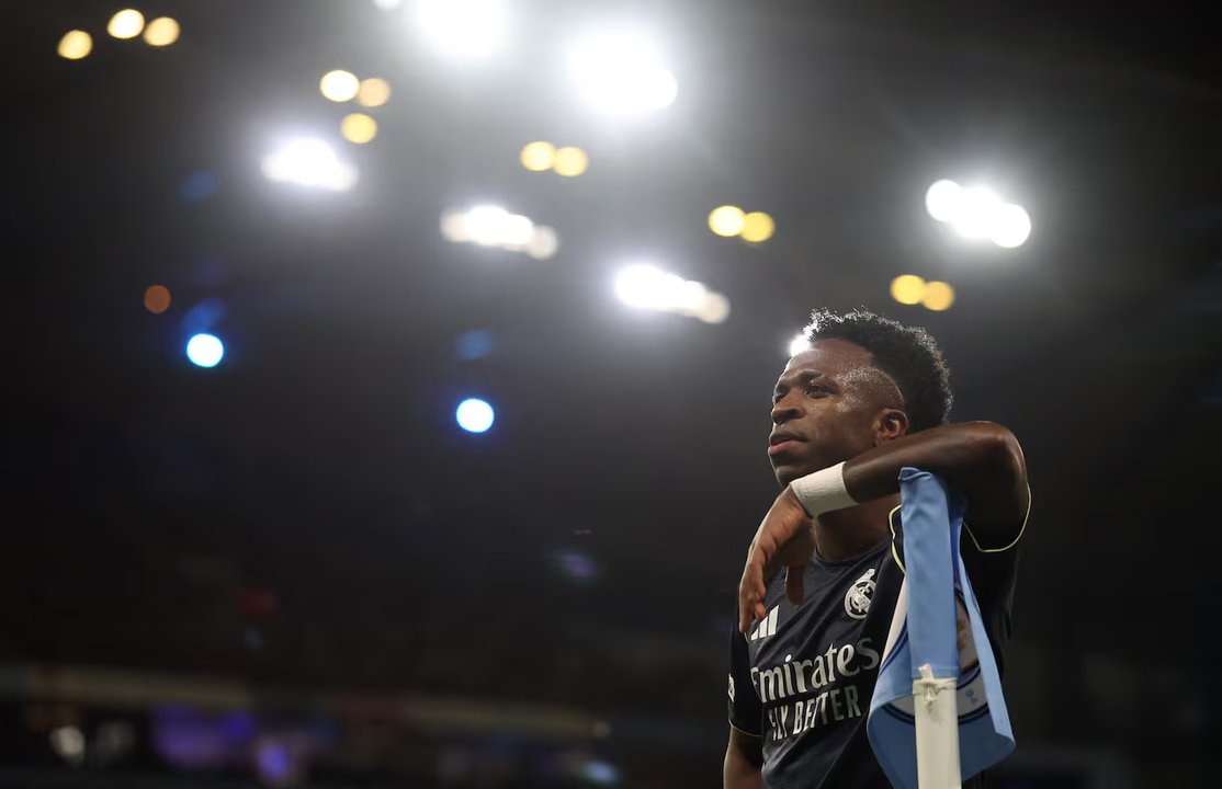 Con un penal y gol decisivo, Vinícius sella la clasificación del Real Madrid ante el City thumbnail