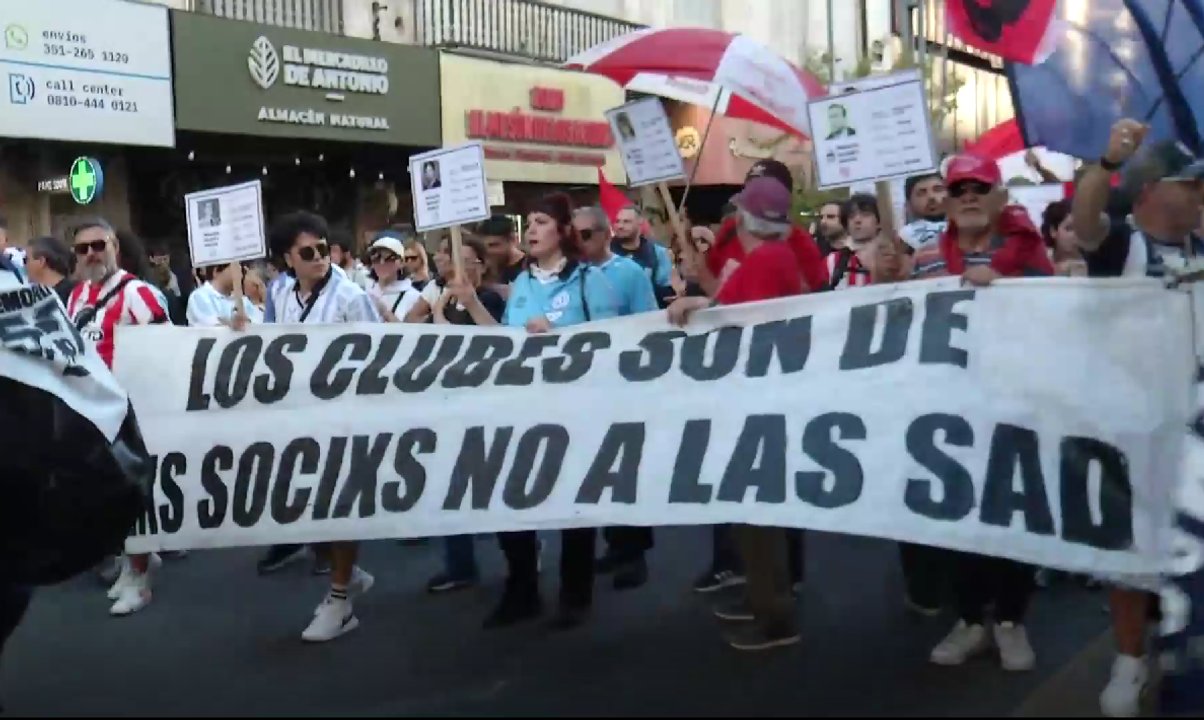 Cincuenta años, un solo grito thumbnail