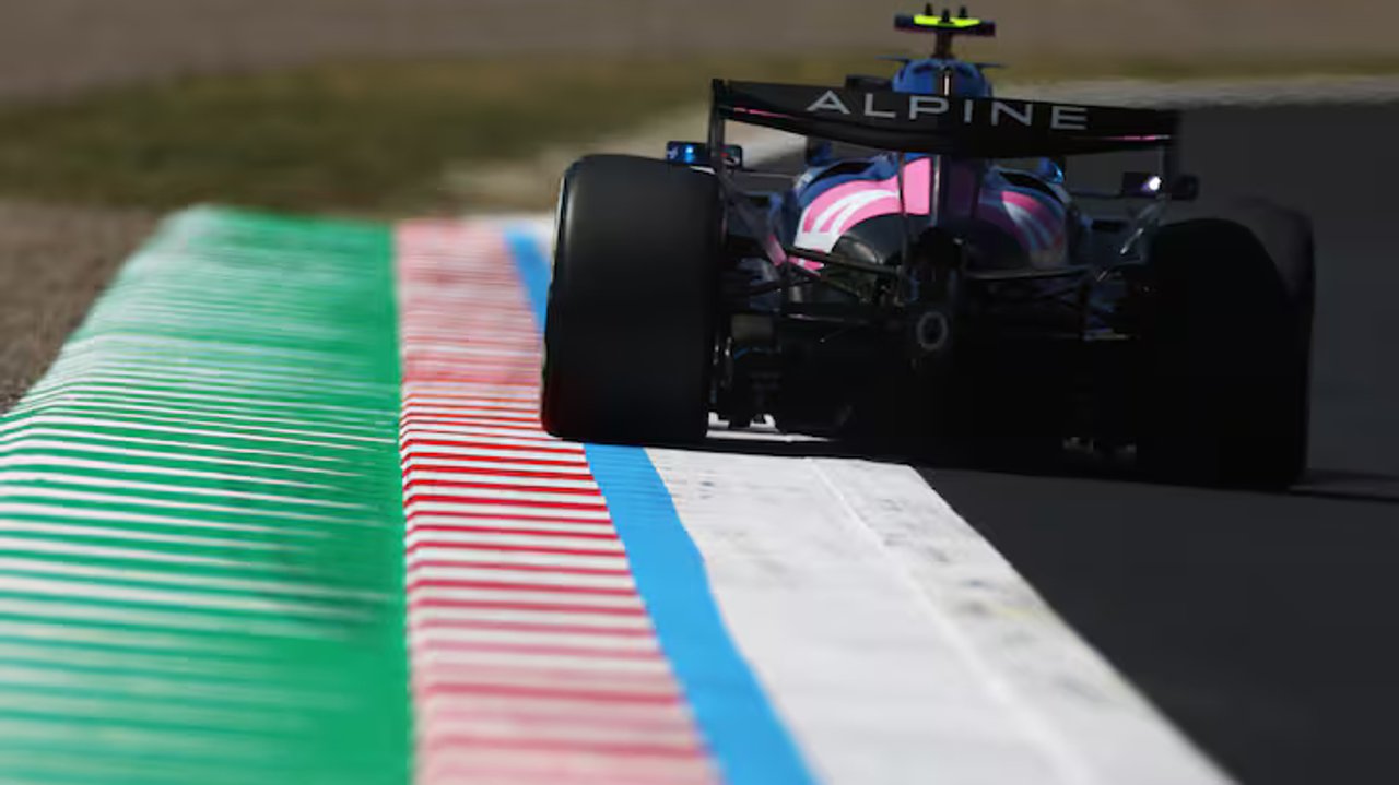 Colapinto completó sus primeras libres en Suzuka y se centra en la adaptación al circuito thumbnail