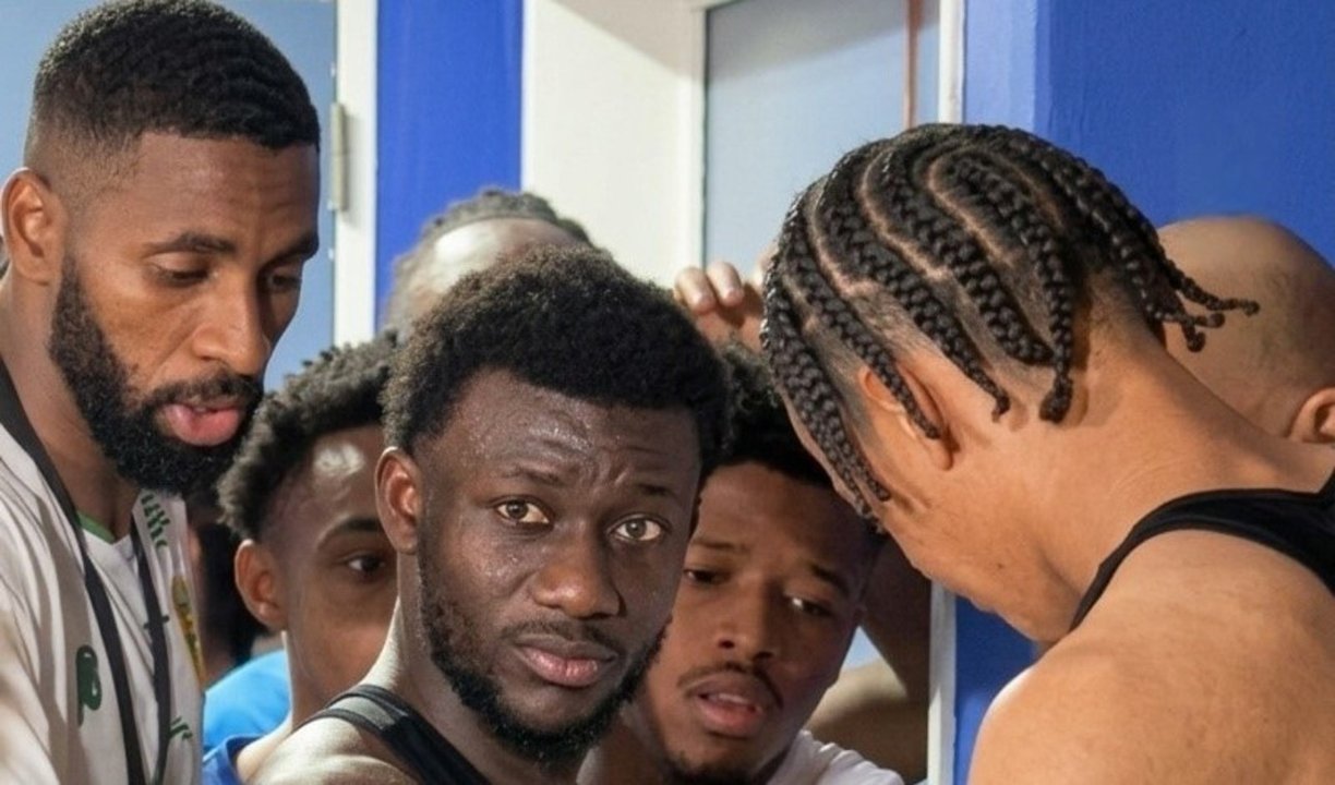 Locura en la Bombonera: entre la autocrítica de la selección y la "pelea" de Mauritania por las camisetas thumbnail