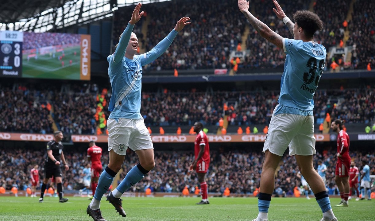 Con Haaland imparable, el Manchester City aplastó al Liverpool y ya está en semifinales de la FA Cup thumbnail