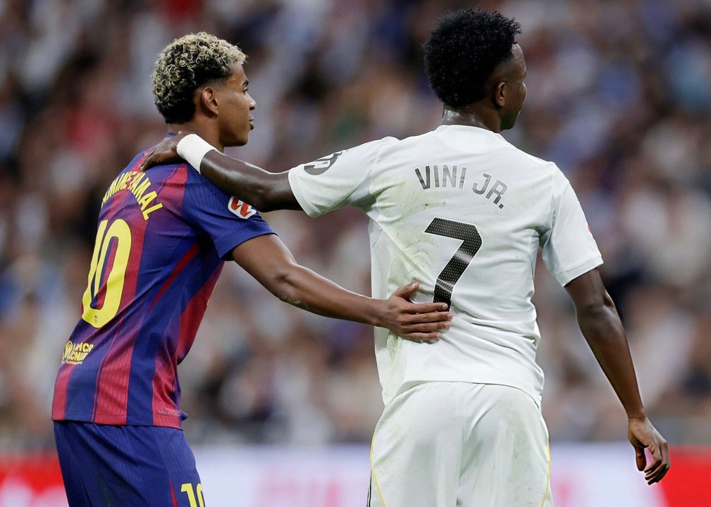 Vinicius salió a bancar a Lamine Yamal tras un nuevo episodio racista y dejó una advertencia global thumbnail