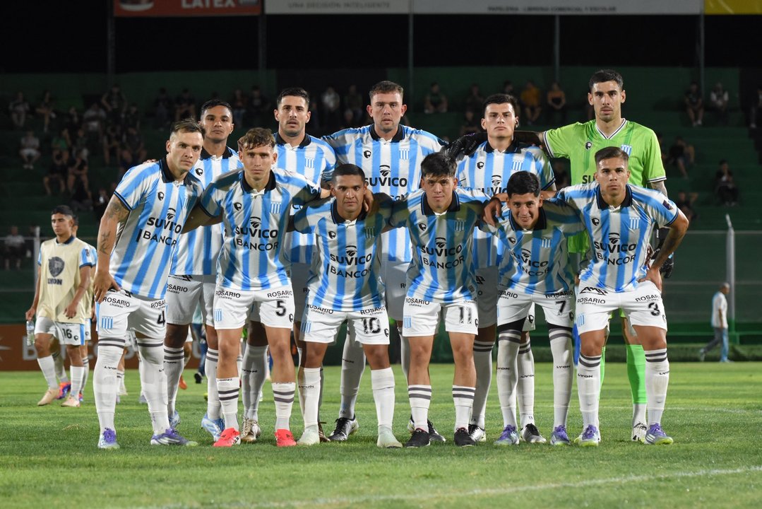 Racing busca sumar frente a Colón en Santa Fe para escalar en la tabla thumbnail