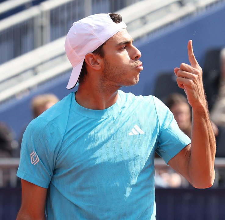 Cerúndolo volvió a perder con Zverev y quedó eliminado del ATP de Múnich thumbnail