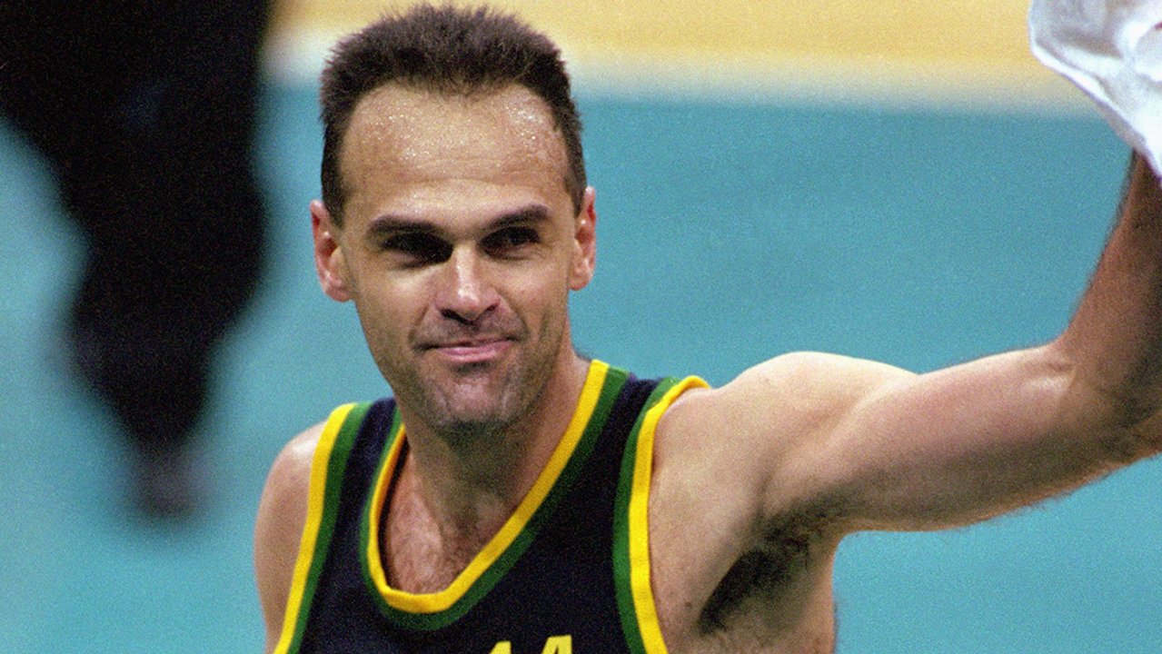 Murió Oscar Schmidt, la estrella que rechazó la NBA para jugar con Brasil thumbnail