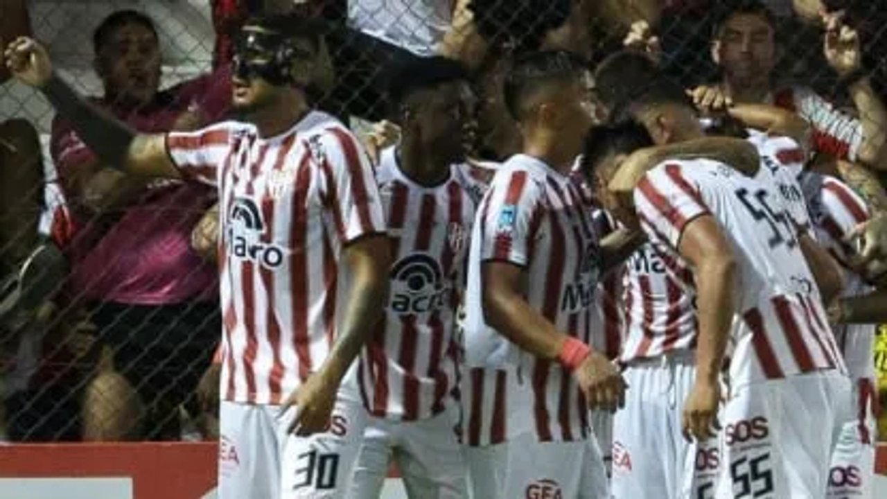 Instituto va por el cuarto festejo seguido ante Estudiantes de La Plata en Alta Córdoba thumbnail