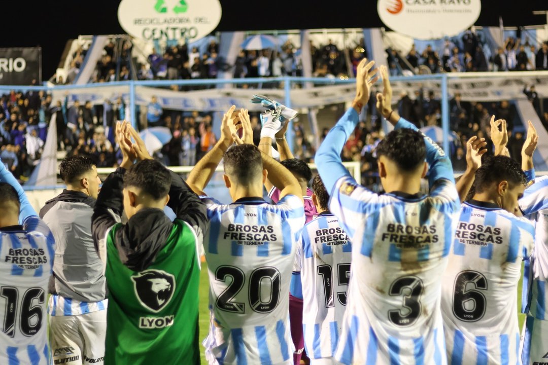 Racing goleó a Defensores de Belgrano y se prendió en la Primera Nacional thumbnail