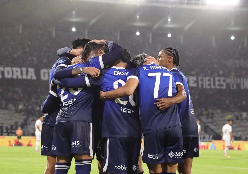 Talleres clasificó a los playoffs tras la goleada de Boca en Varela thumbnail