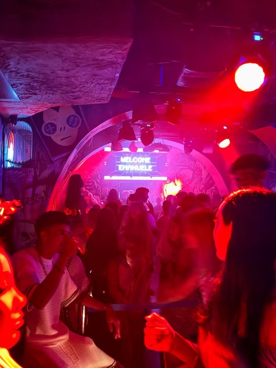 Fiestas de lujo y secretos: el escándalo que sacude al fútbol italiano thumbnail