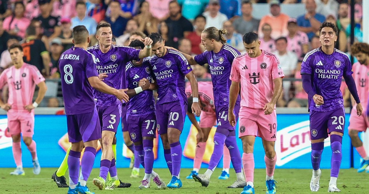En el partido 100 de Messi, Inter Miami desperdició un 3-0 y perdió ante Orlando City thumbnail