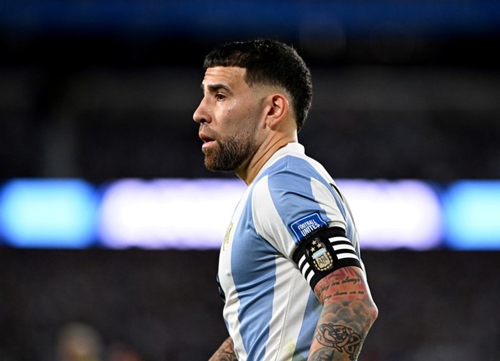 FIFA levantó la sanción y Otamendi podrá jugar en el debut de Argentina en el Mundial thumbnail