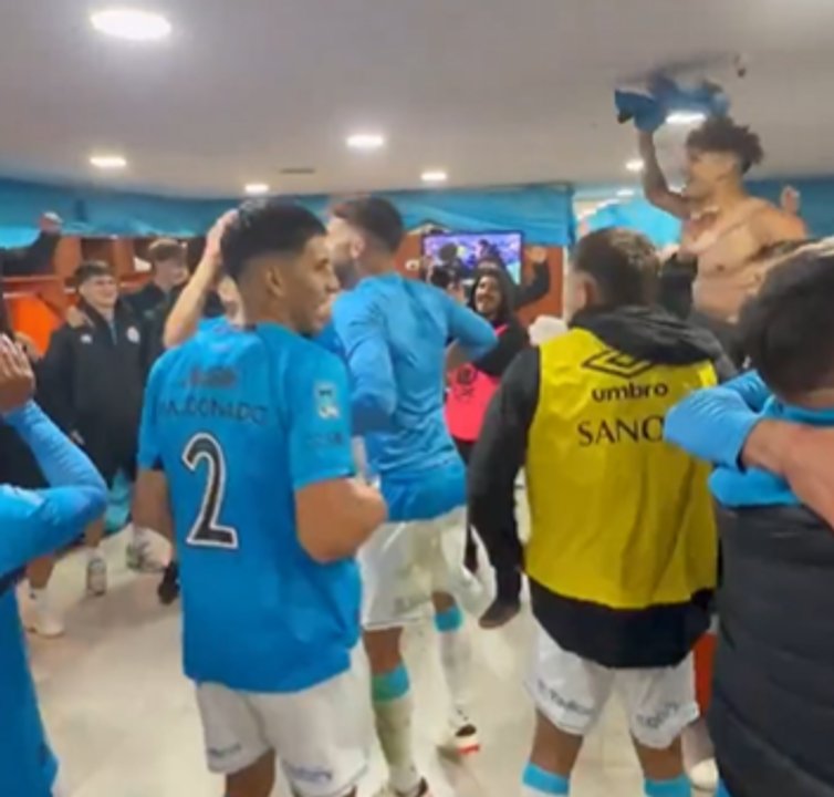 La intimidad pirata en el Kempes: locura en el vestuario al ritmo de Soy de Belgrano thumbnail
