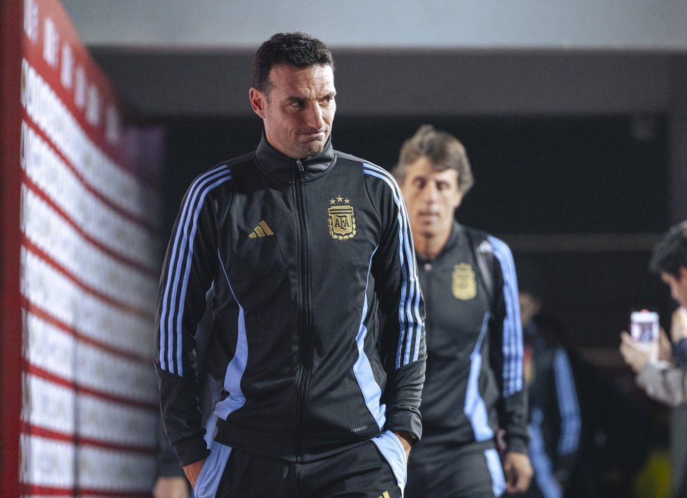 Scaloni confirmó la prelista para el Mundial 2026: sorpresas, tapados y ausencias thumbnail