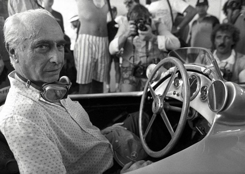 Ni Schumacher ni Senna: Fangio fue elegido como el mejor piloto de la historia de la F1 thumbnail