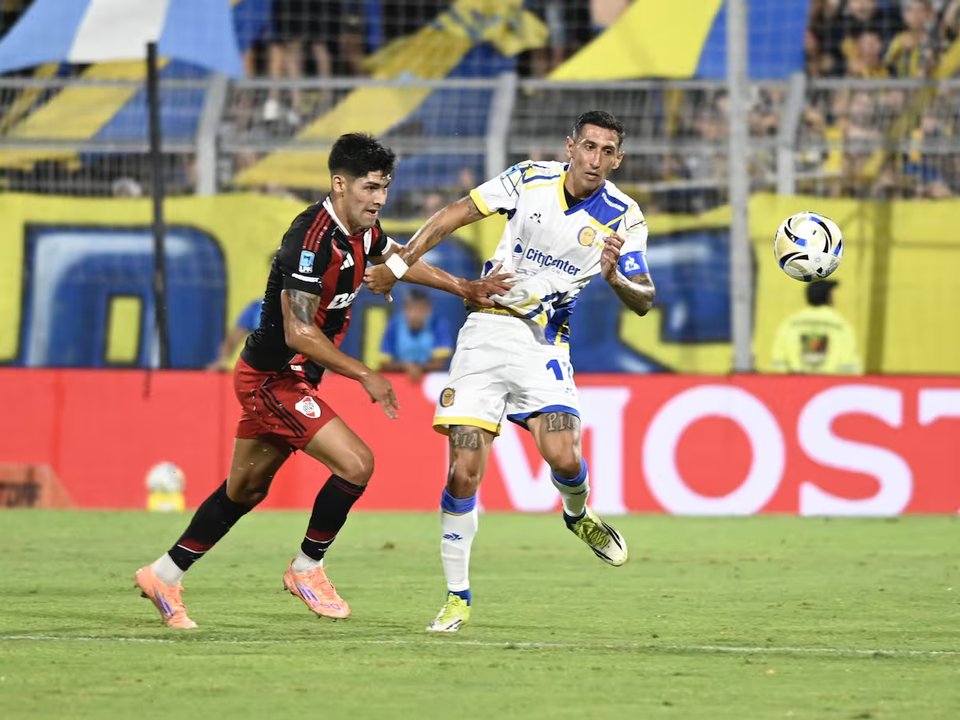 River y Central chocan por un lugar en la final: hora, TV y formaciones thumbnail