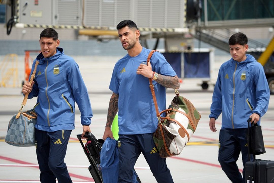 La selección argentina ya está en EE. UU. para defender la corona thumbnail