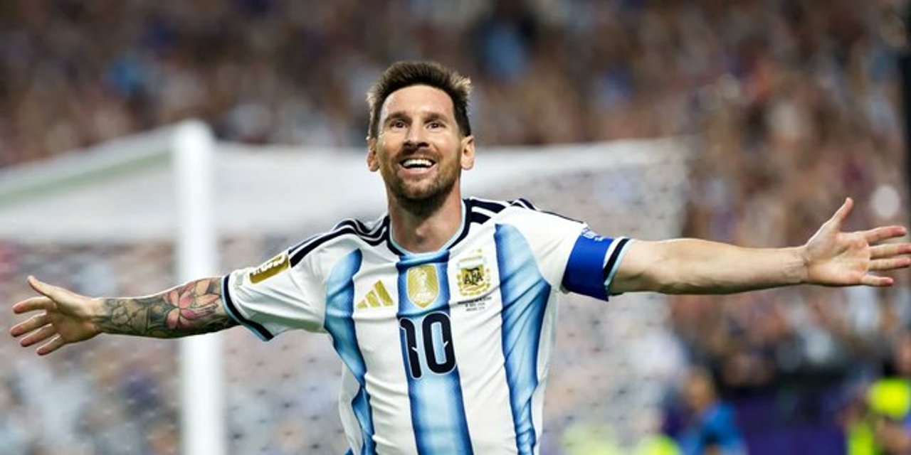 Golazo de Messi, que se tomó revancha del penal errado y la Argentina gana 1 a 0 thumbnail