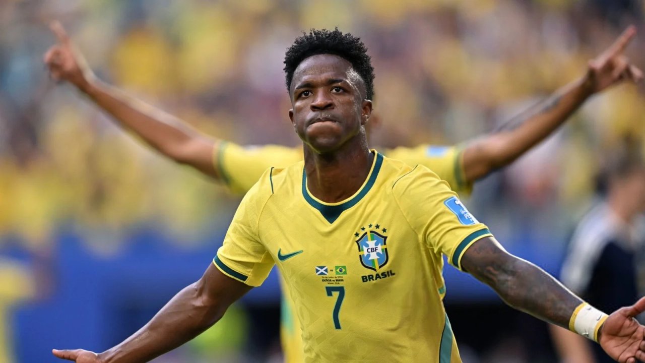 Messi, líder pero ajustado: Vinicius se metió en la pelea por la Bota de Oro del Mundial thumbnail