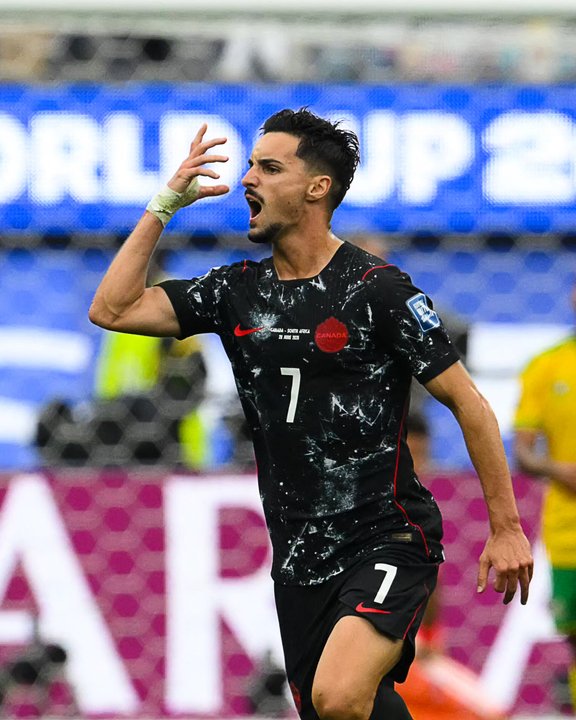 Histórico! Canadá venció a Sudáfrica y se metió en los octavos del Mundial thumbnail