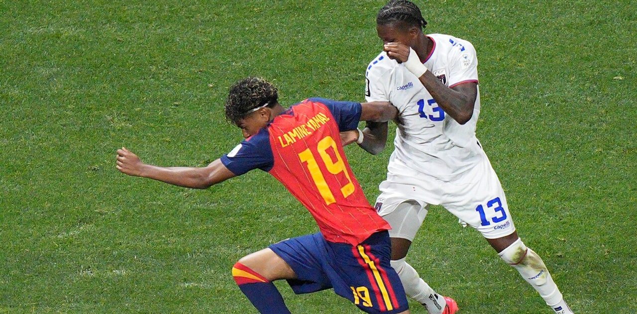 Cómo Lopes Cabral se preparó para marcar a Messi: tácticas, videos y el búnker en Tampa thumbnail