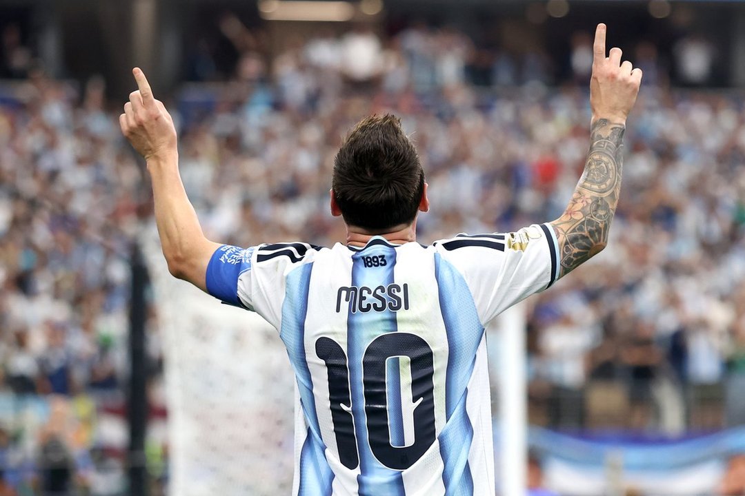 El golazo de Messi para abrir el marcador ante Cabo Verde thumbnail