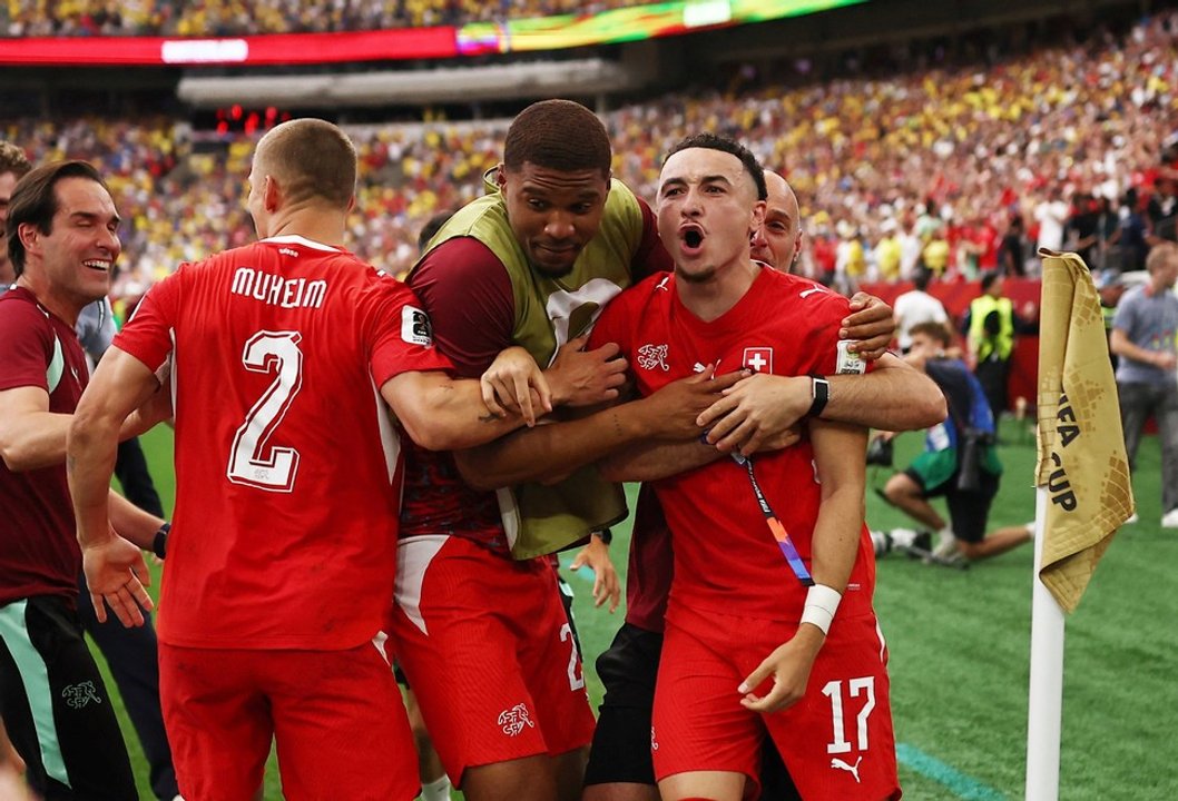 Por penales, Suiza eliminó a Colombia y se cruzará con Argentina en cuartos thumbnail