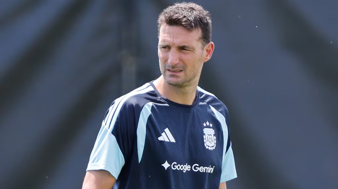 Scaloni piensa el equipo: la duda en la Selección antes de enfrentar a Suiza thumbnail