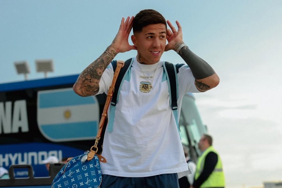 Argentina ya está en Nueva Jersey para jugar la final del Mundial contra España thumbnail