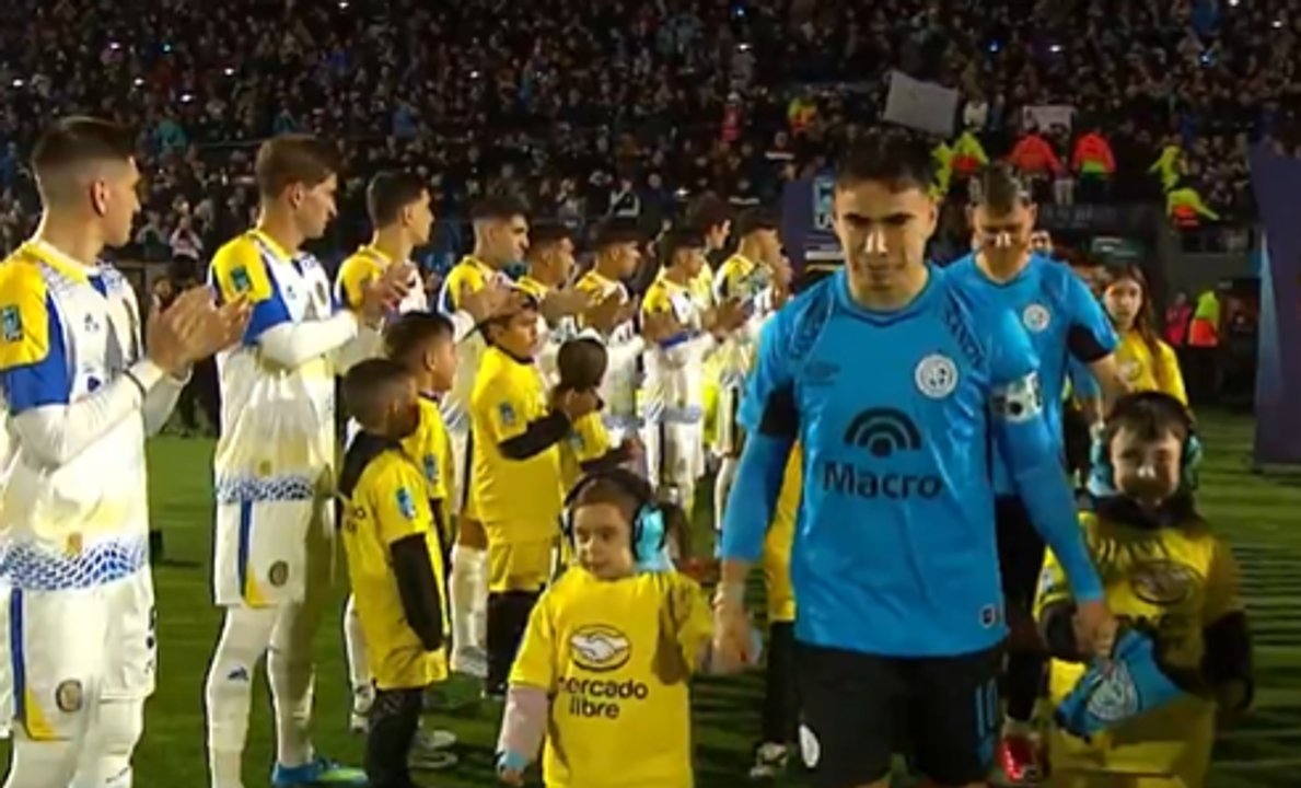 Belgrano tuvo su merecido recibimiento de campeón y Alberdi fue una fiesta thumbnail