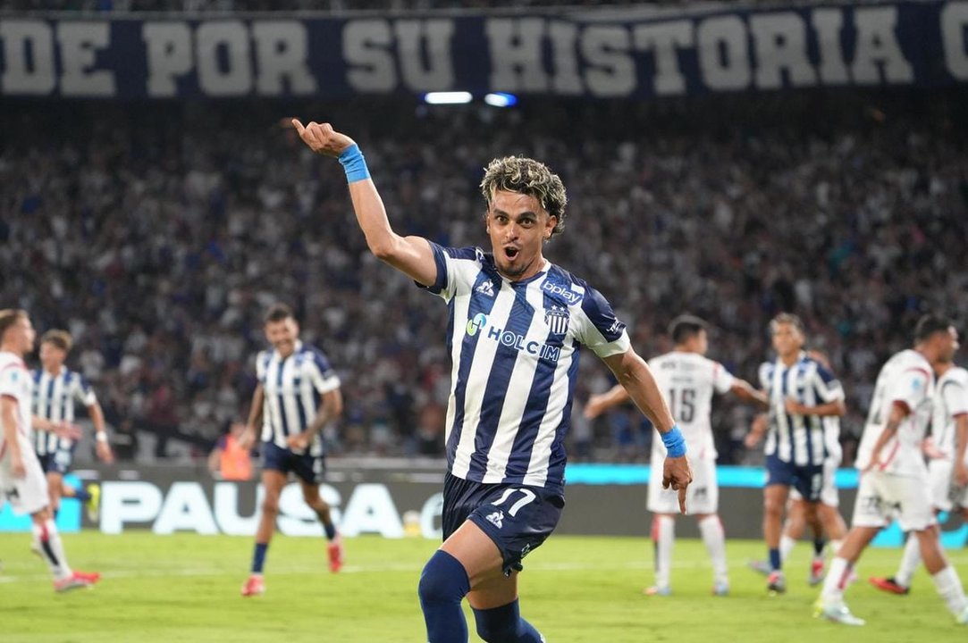 En vivo: Talleres y Vélez empatan en el Kempes thumbnail