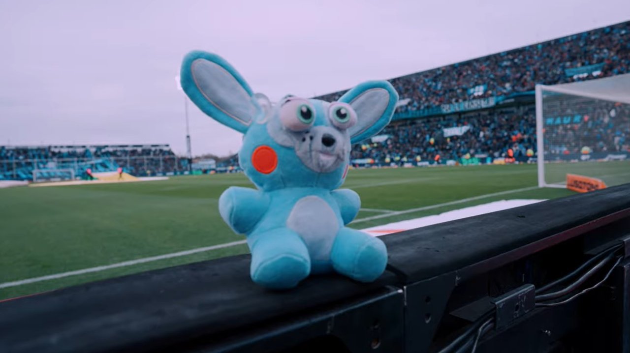 La lluvia de peluches, que inundó de sonrisas a Córdoba thumbnail