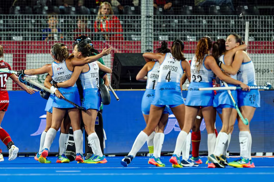 Invictas y unidas: Las Leonas van por la final del Mundial ante Australia thumbnail