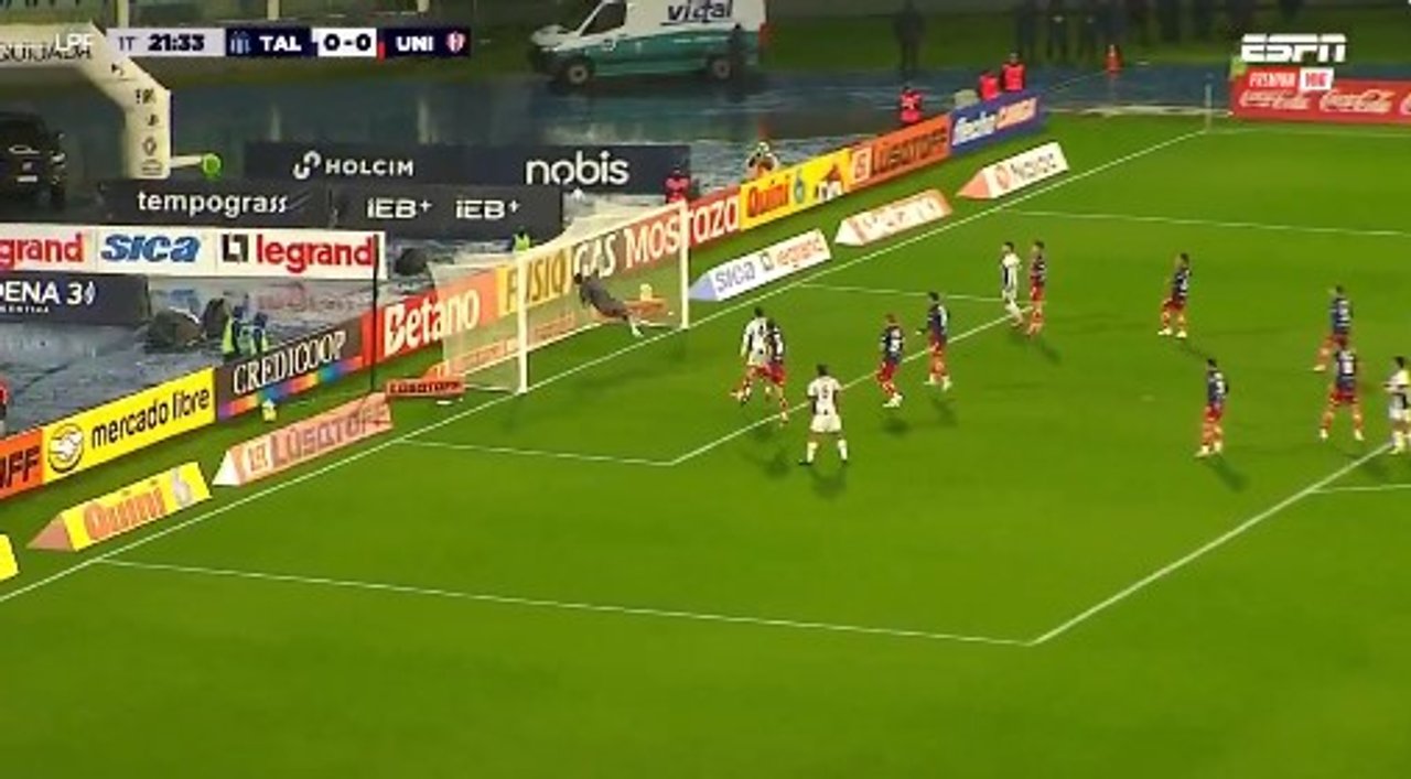 Golazo del Pájaro" Martinez, para poner a la T arriba en el marcador thumbnail