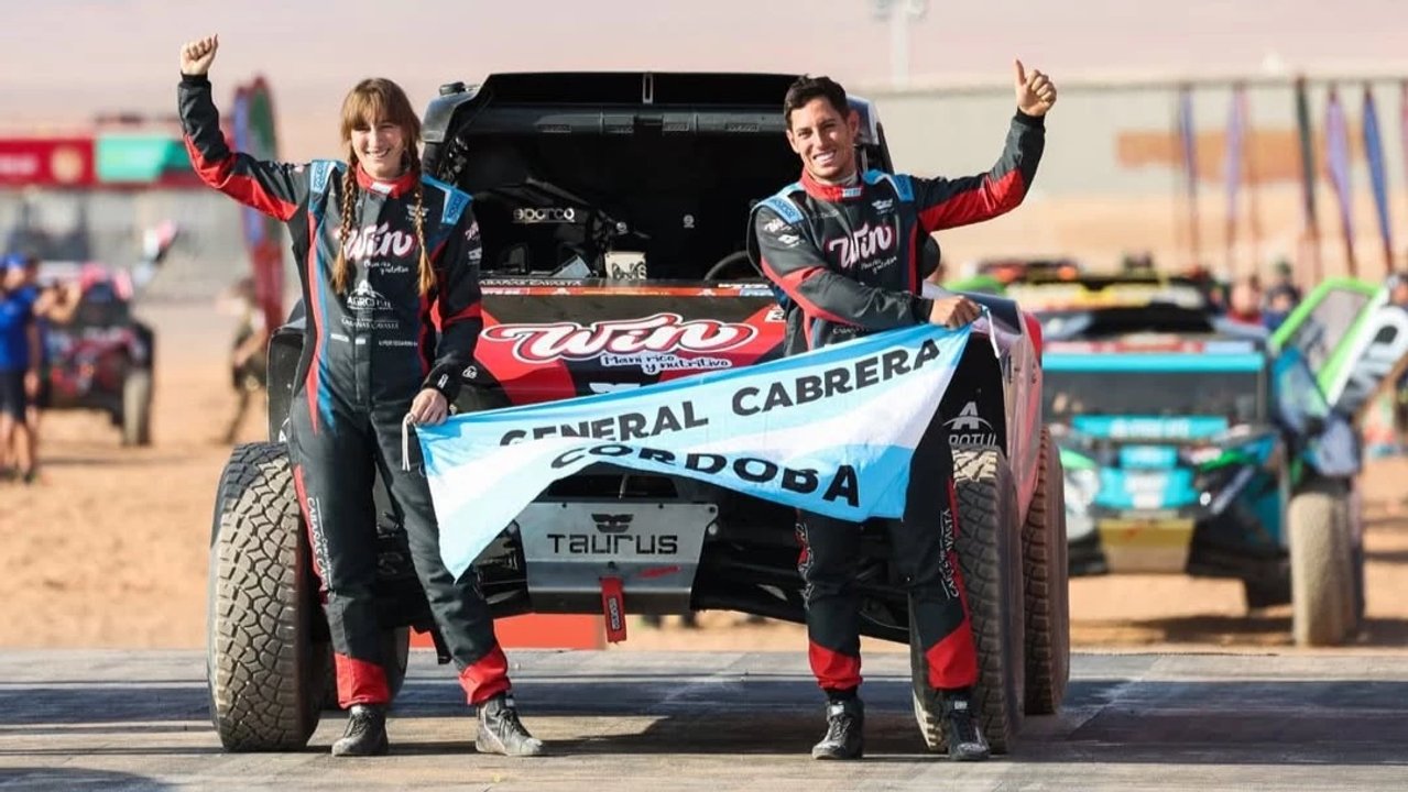 Pioneros en el desierto: la historia de amor y velocidad que estrenará la nueva Toyota Hilux en Marruecos thumbnail